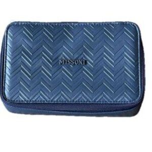 NEW! MISSONI Exclusive Delta Amenity Travel Case Blue Wave Zipper Ltd Edition